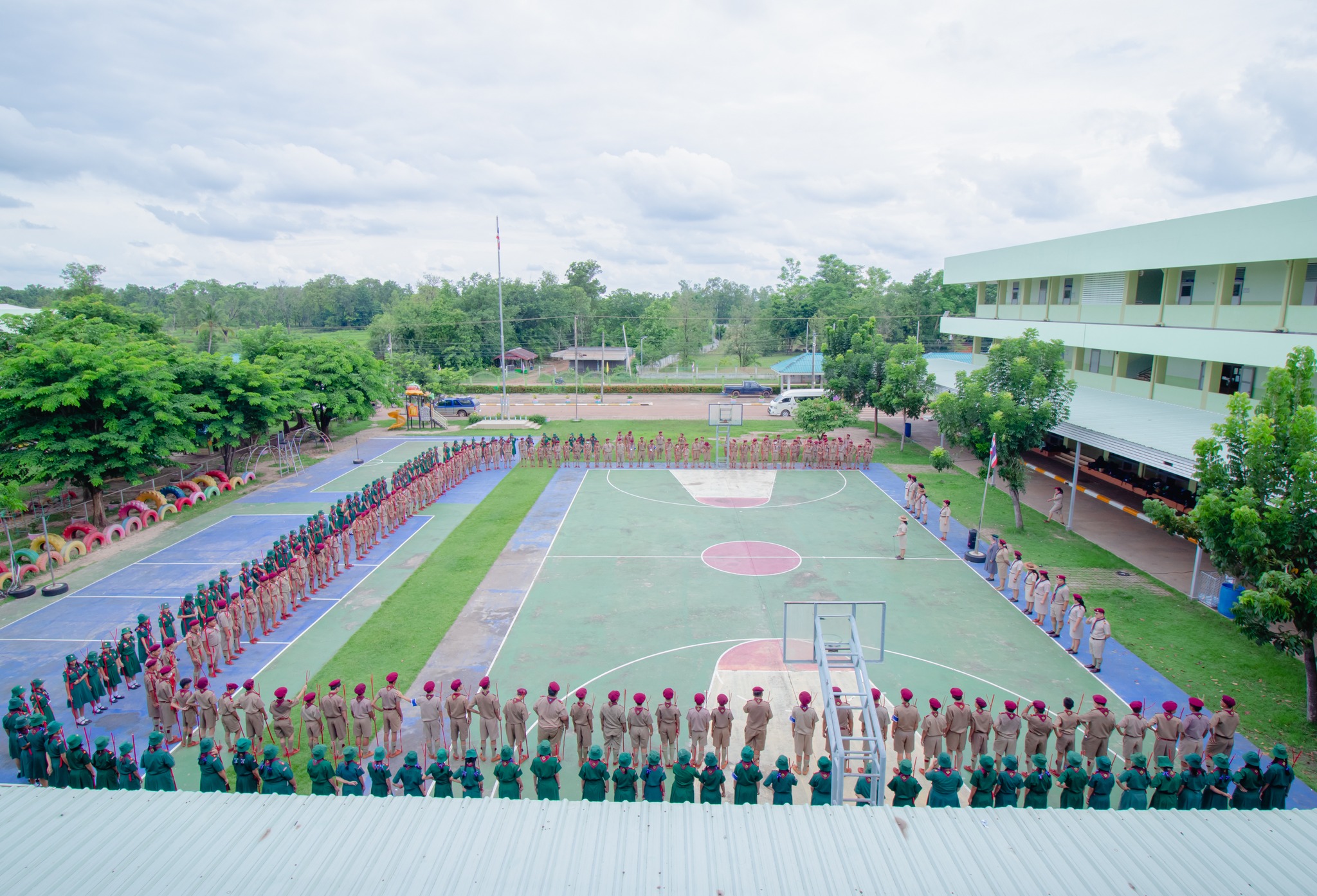 เปิดกองลูกเสือและเนตรนารี